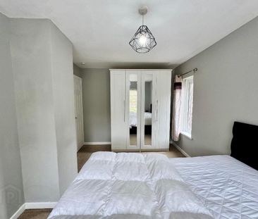 7 Iverna Close, Belfast, BT12 5QQ - Photo 5
