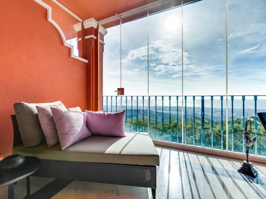 Elegant 2-bedroom apartment in Balcones de la Mairena with stunning sea views, available for long-term rental - Photo 1