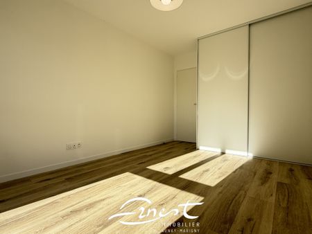 Location Maison 4 pièces 90m² NEUVILLE DE POITOU 86170 - Photo 5