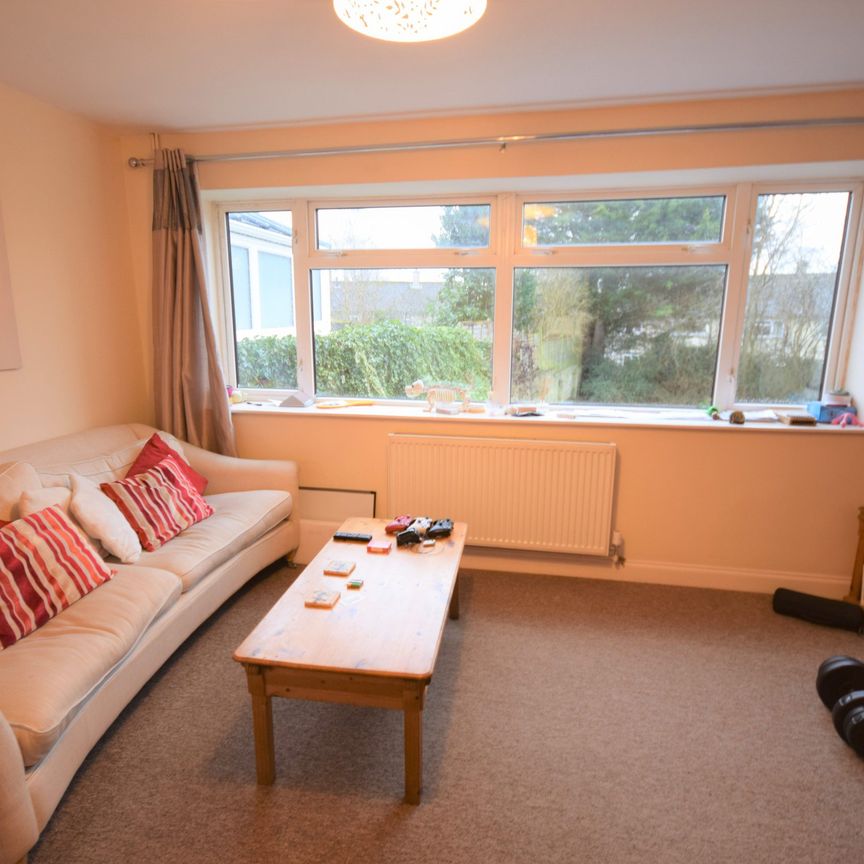 Double Room- Close to Hospital - Photo 1