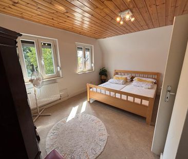 Helle grundsanierte WG-geeignete 2,5 Zimmer-Wohnung in Uttenreuth - Foto 2