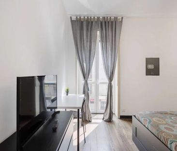 Via Felice Bellotti, Milan, Lombardy 20129 - Photo 5