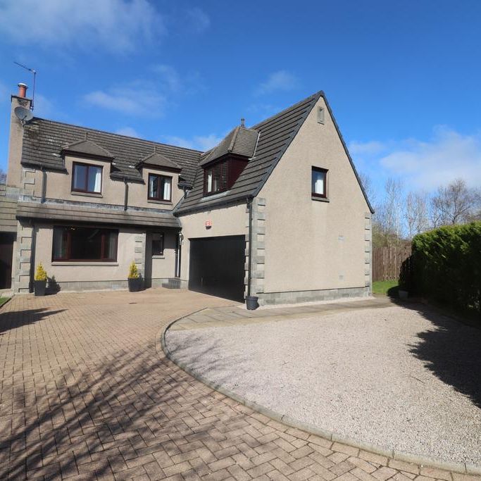 4 bedroom detached house to rent - Photo 1