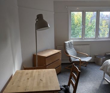 Bedsit, Teignmouth Road, NW2 - Photo 3