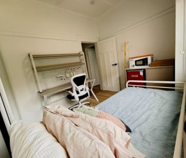 103 Middle St, Sydney - Photo 2