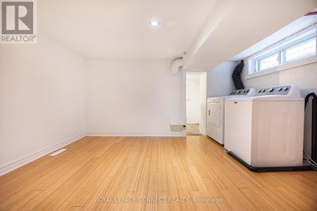 #Bsmt - 389 Ashdale Avenue – Toronto E01, Ontario - Photo 2