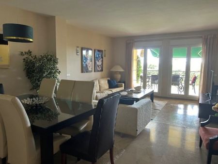 3 room luxury Apartment for rent in Marbella, Spain - Photo 5