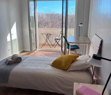 Rua de Dona Estefânia, Lisbon, Lisbon 1150-176 - Photo 3