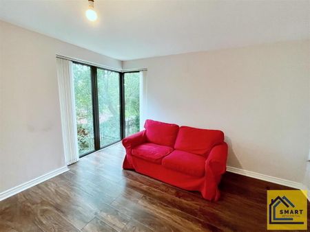 Apt 39 Titanic Walk, 9 Ballymacarrett Road, Belfast, BT4 1BT - Photo 3