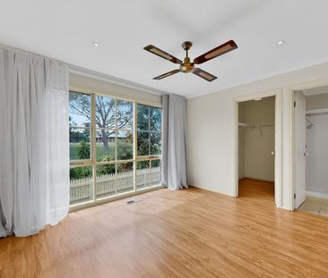 Stylish Low-Maintenance Bayside Living - Photo 6