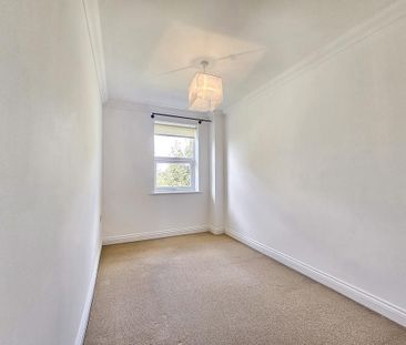 2 bedroom maisonette to rent - Photo 2