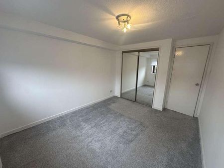 Elmvale Row, Glasgow, G21 - Photo 2