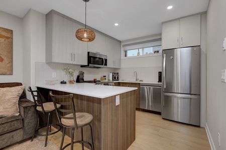 For Lease - 415 TWEEDSMUIR Avenue Unit# D, Westboro - Hampton Park, Ontario - Photo 2