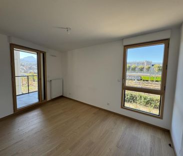 Location Appartement 2 pièces 47m² CHAMBERY 73000 - Photo 5