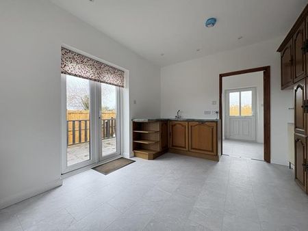 3 bedroom bungalow to rent - Photo 2