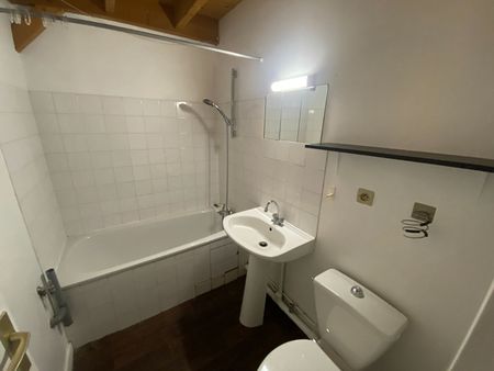 Location Appartement 2 pièces 23m² - Photo 3