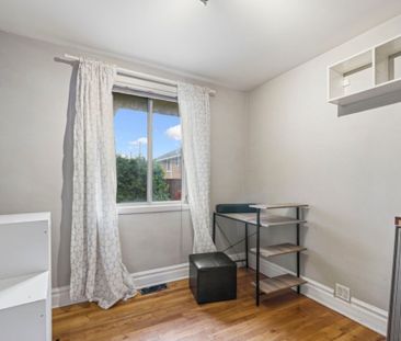 Maison de plain-pied à louer - Laval (Chomedey) (Autres) - Photo 6