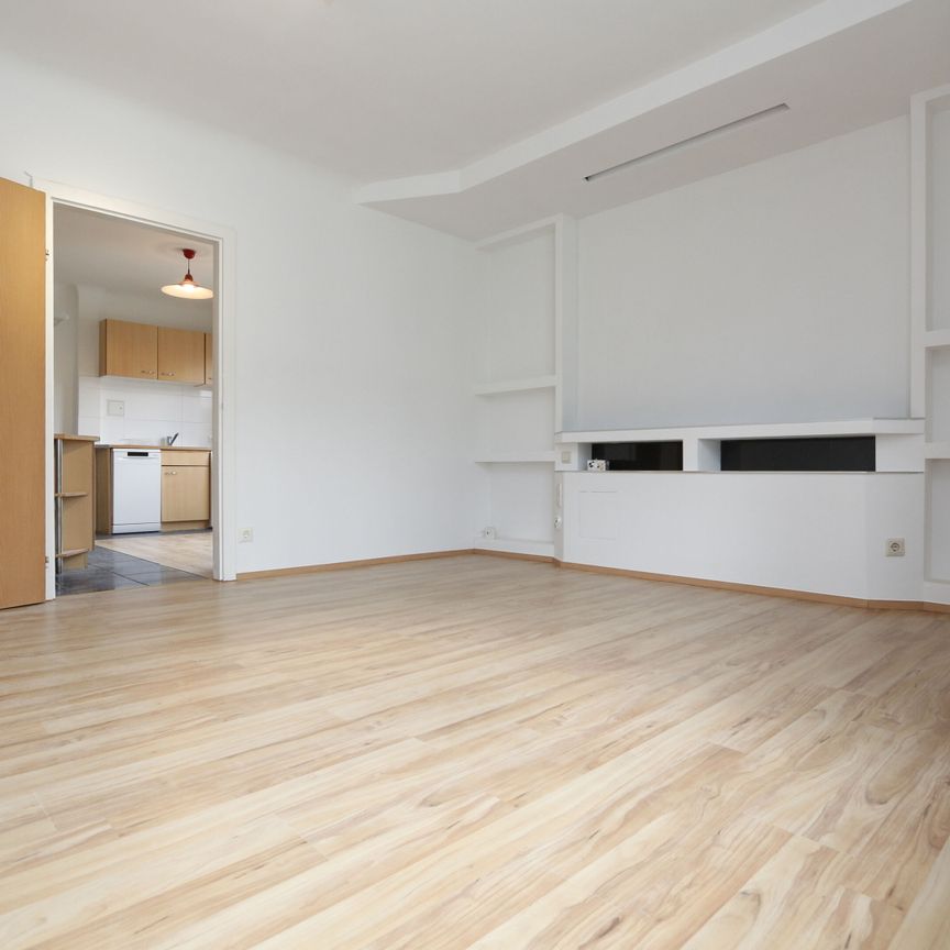Sanierte 2-Zimmer-Wohnung in urbaner Lage mit optimaler Infrastruktur - Foto 1