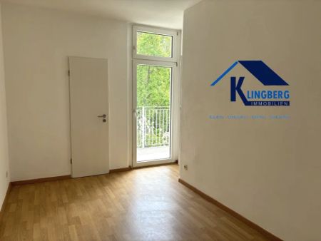 große Etagenwohnung mit 2 Balkonen und 2 Bädern zu vermieten! - Foto 4