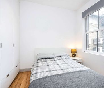 A stylish and spacious one double bedroom apartment with open plan kitchen/reception room - Photo 4