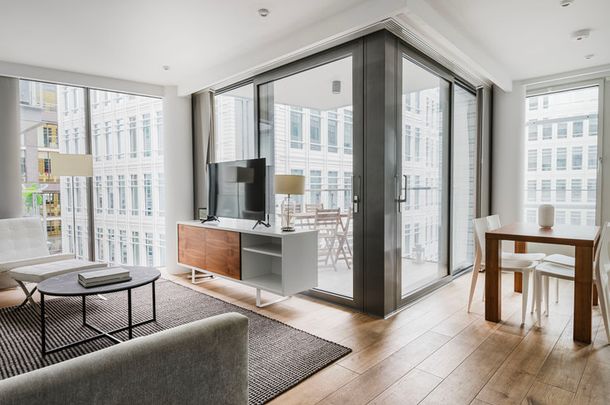 Central Saint Giles Piazza - Photo 1