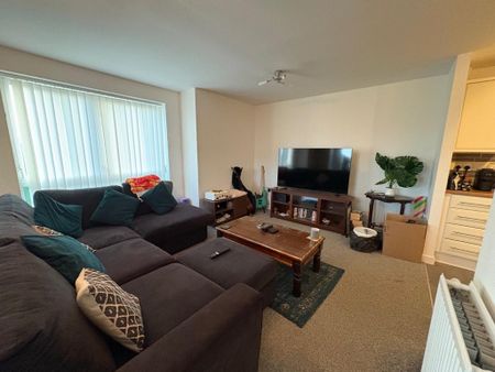 2 bedroom flat to rent - Photo 4