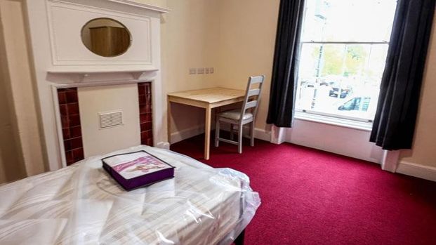 Gordon Road, Clifton, Bristol - Photo 1