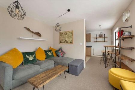 Wicketts End, Whitstable, CT5 - Photo 3