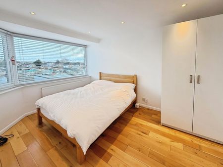 Jubilee Road, Perivale, Greenford, UB6 7HZ - Photo 4