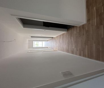 In toller Lage: Wunderschöne, moderne und lichtdurchflutete 3 Zimmer-Wohnung mit Balkon, Dahlienweg 1a, Burgsolms - Photo 1