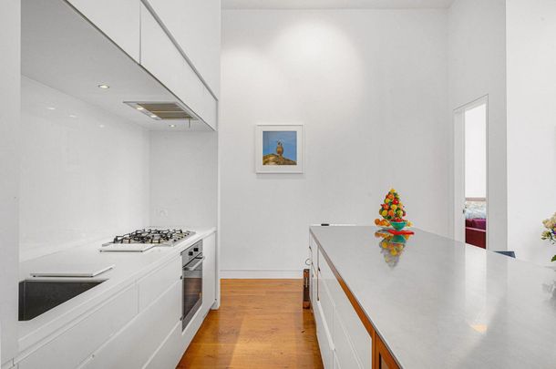 St James Penthouse Apartment Fully Furnished - Photo 1