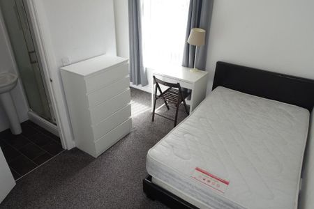 1 bedroom private hall to rent - Photo 5