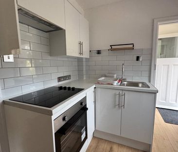 London Road, Dorking, Surrey, RH5 - Photo 4