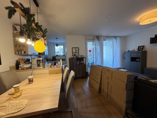 Großzügig geschnittene Familien-Wohnung, unweit der Königsheide ***2 Balkone***Parkett***Lift***TG-Stellpl.*** - Photo 1