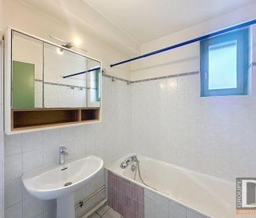 Location Appartement 3 pièces 59m² BOURG LES VALENCE 26500 - Photo 3