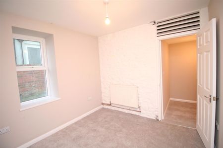 Apsley Road, Plymouth - Photo 3