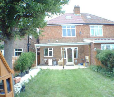 3 bedroom semi-detached house to rent - Photo 6