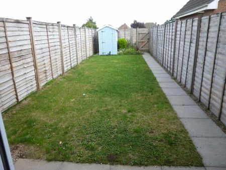 2 bedroom terraced house to rent - Photo 4