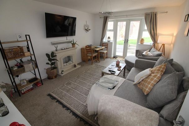 3 bedroom townhouse to rent - Photo 1