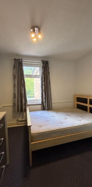 1 bedroom in a house share to rent - Photo 1