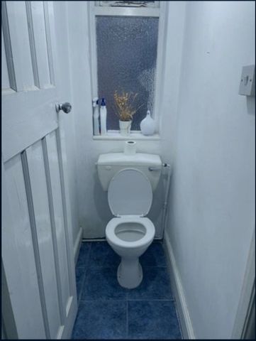 4 Bed Flat, Chorlton, M21 - Photo 4