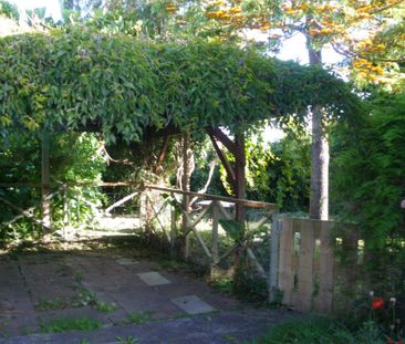 Tidy 2 bedroom brick and tile - Photo 1