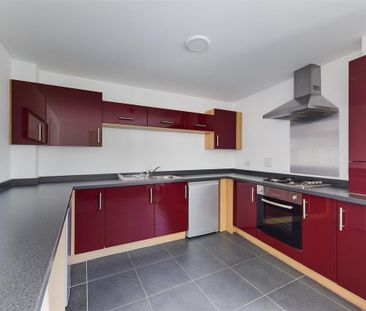 2 bedroom flat to rent - Photo 5