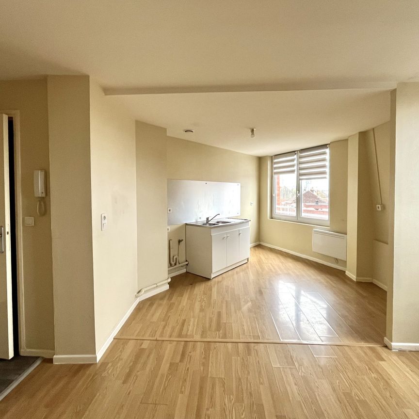 Location Appartement 2 pièces 40m² QUESNOY SUR DEULE 59890 - Photo 1