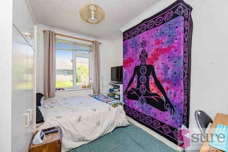 4 bedroom terraced house to rent - Photo 5