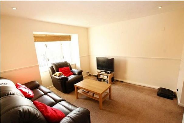 1 Bed Flat, Castle Court, SE26 - Photo 1