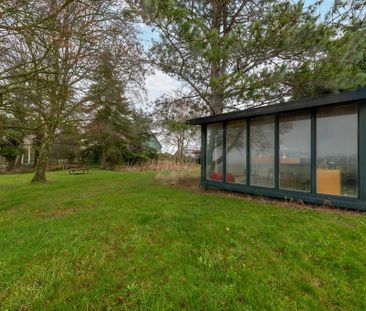 2 bedroom detached bungalow to rent - Photo 2