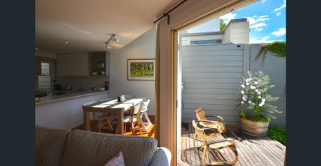 Charming Middle Park Home Moments from the Beach - Photo 2