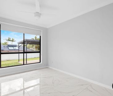 Welcome to Your Dream Home in Alexandra Hills! - Photo 5