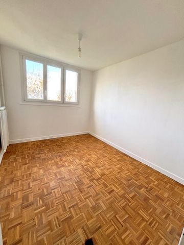 Appartement F5 - 90m² - Quartier Vendôme FONTENAY LE FLEURY - Photo 2